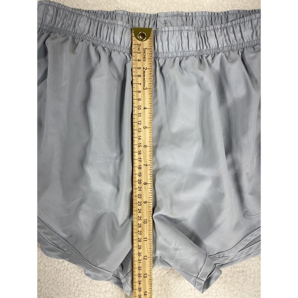 Nike Dri-Fit women's Gray Athletic shorts Size Medium - Picture 5 of 6